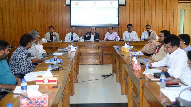 বিদেশ নির্ভরতা কমাতে মানসম্মত উচ্চশিক্ষার তাগিদ ইউজিসি’র বিদেশ নির্ভরতা কমাতে মানসম্মত উচ্চশিক্ষার তাগিদ ইউজিসি’র