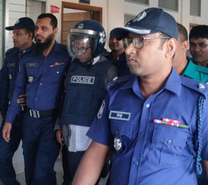 আবু সাইদ হত্যা মামলায় বেরোবির সাবেক প্রক্টর ৩ দিনের রিমান্ডে আবু সাইদ হত্যা মামলায় বেরোবির সাবেক প্রক্টর ৩ দিনের রিমান্ডে