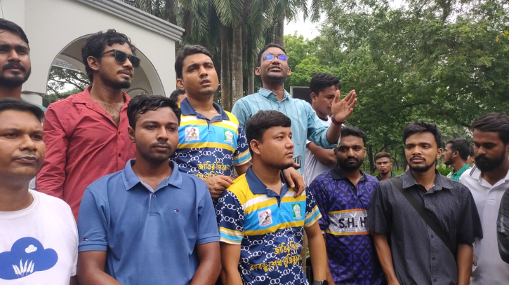 আমরা ক্লাস করতে চাই, পরীক্ষা দিতে চাই–ইবি ছাত্রলীগ সম্পাদক আমরা ক্লাস করতে চাই, পরীক্ষা দিতে চাই–ইবি ছাত্রলীগ সম্পাদক