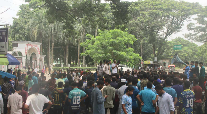 নিরাপত্তা শঙ্কায় ইবি বঙ্গবন্ধু পরিষদের কর্মসূচি স্থগিত নিরাপত্তা শঙ্কায় ইবি বঙ্গবন্ধু পরিষদের কর্মসূচি স্থগিত