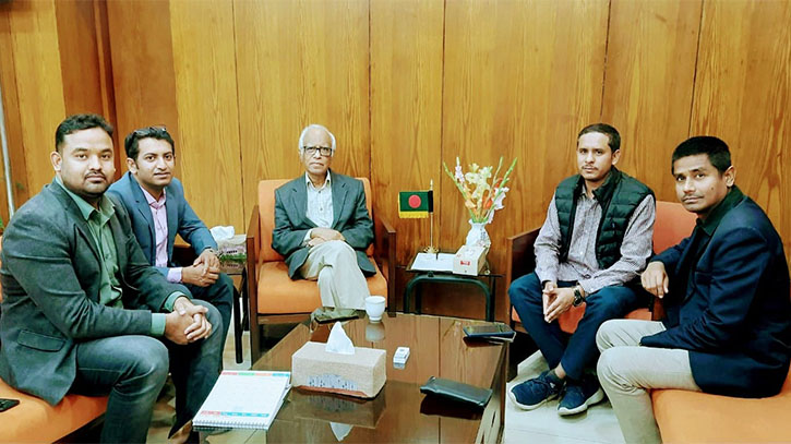 ফেব্রুয়ারীতেই সব বই পাবে শিক্ষার্থীরা : শিক্ষা উপদেষ্টা ফেব্রুয়ারীতেই সব বই পাবে শিক্ষার্থীরা : শিক্ষা উপদেষ্টা